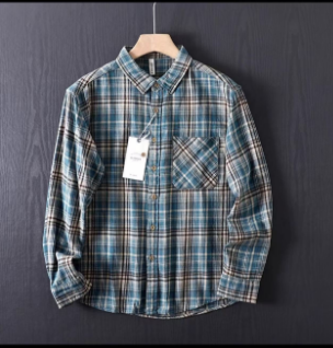 Men's casual long sleeved shirt with checkered pattern