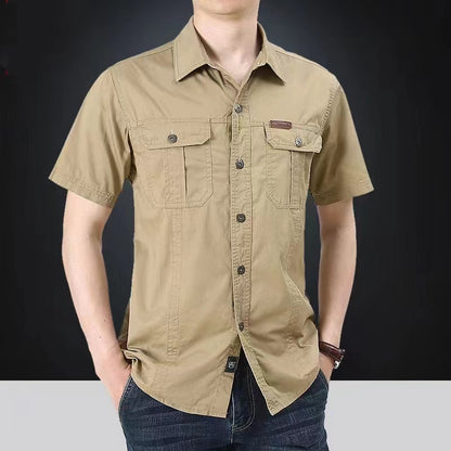 Men's short sleeved shirt is breathable and wear-resistant