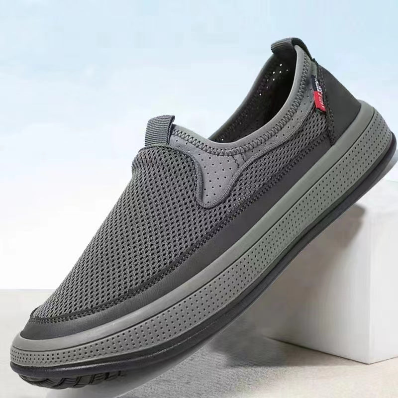 Men's shoes are sporty, casual, breathable, wear-resistant, and made of seasonal fabric