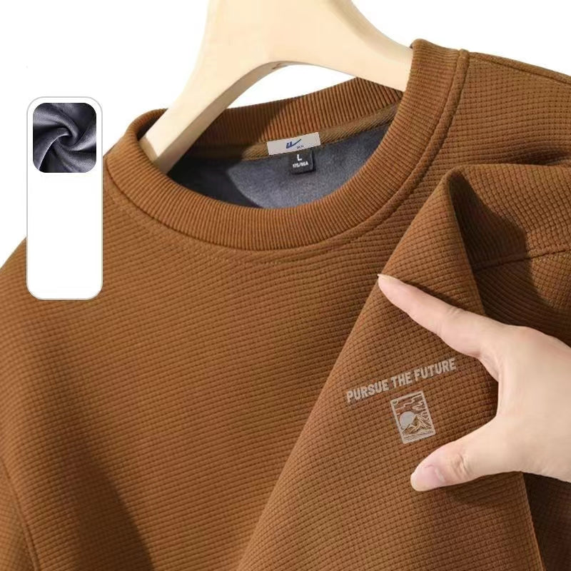 Men's warm and plush long sleeved inner layer