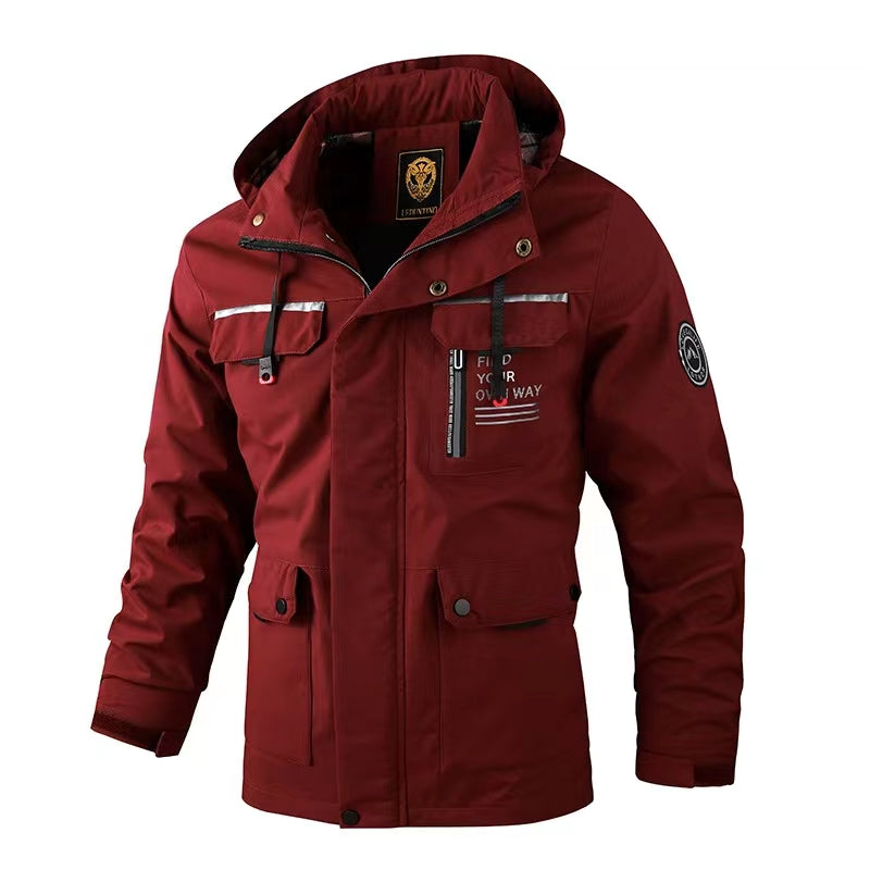 Men's outerwear with warm and windproof fleece